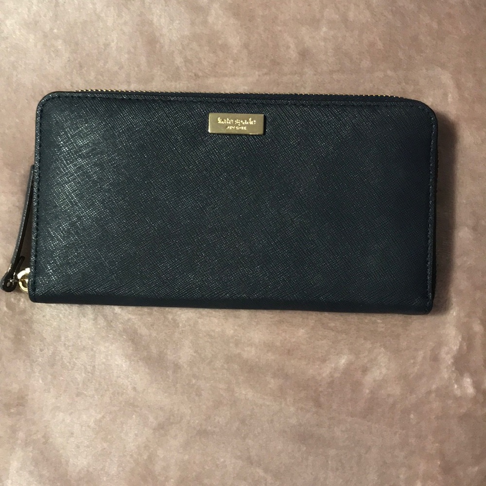 NWT Kate Spade Navy Blue Wallet